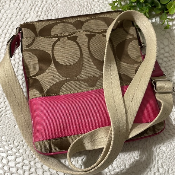 Coach Crossbody - Picture 6 of 6